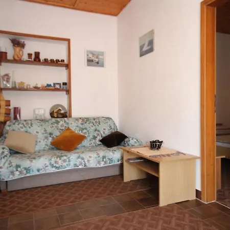 8269b Apartment Kali